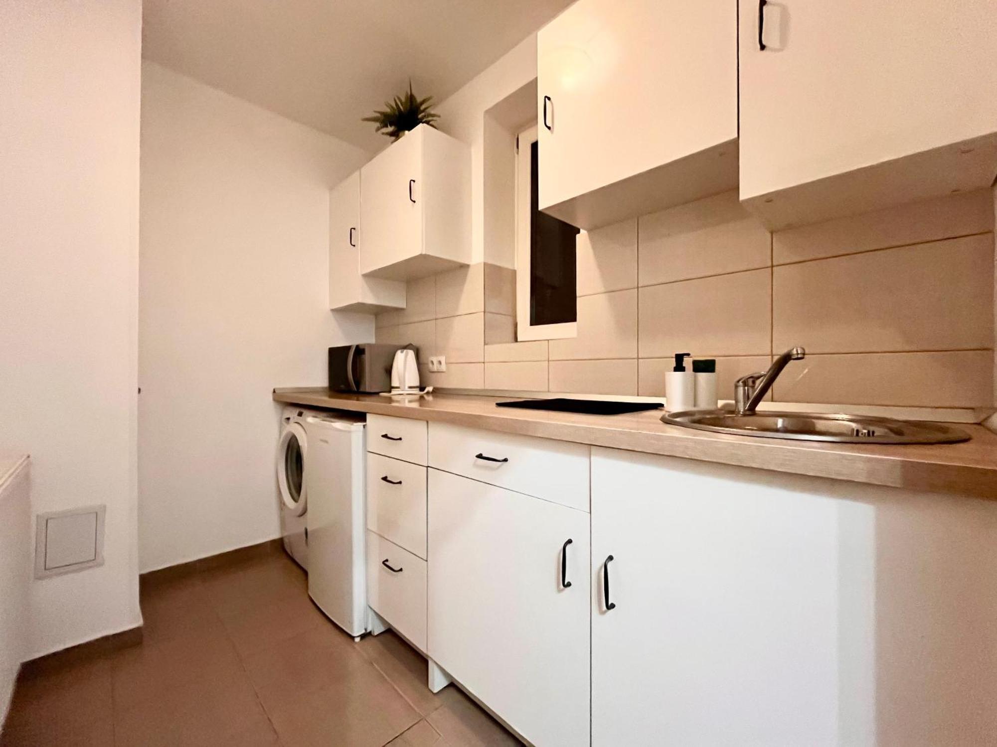 Old Town - Ultra Central Apartment Бухарест Экстерьер фото