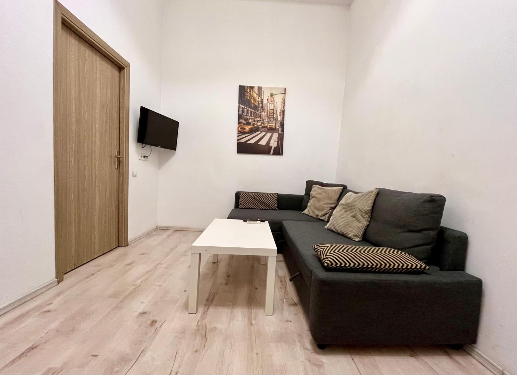 Old Town - Ultra Central Apartment Бухарест Экстерьер фото