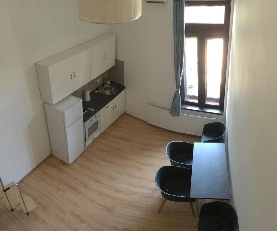 Old Town - Ultra Central Apartment Бухарест Экстерьер фото
